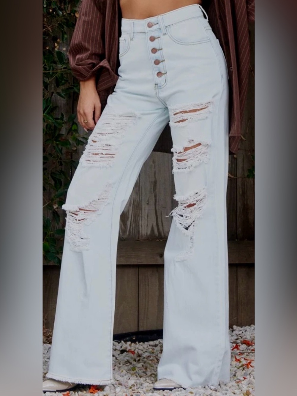 Vibrant MIU Light Blue Ultra High-Rise Distressed Wide-Leg  Flare Jeans 9/28